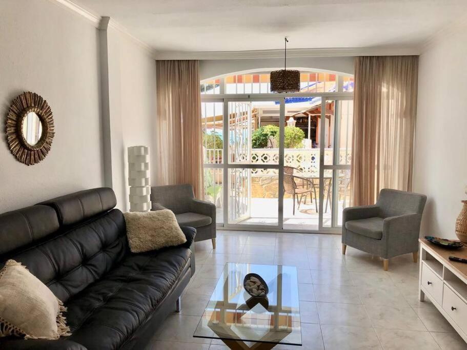 Apartament Beautiful Bungalow On The Torrox-Costa Boulevard! Malaga Zewnętrze zdjęcie